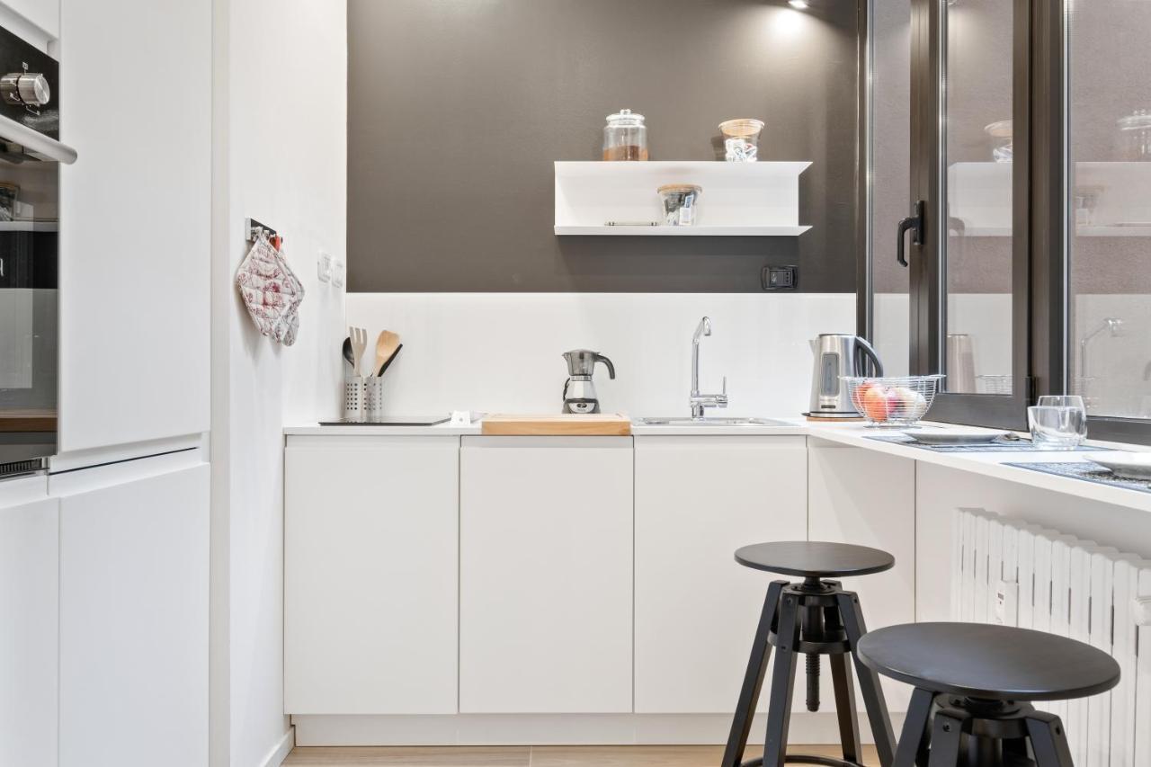 Piazza Maggiore White Apartment Болонья Экстерьер фото